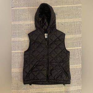 NEVER WORN Zara puffer vest